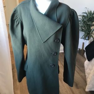 OSCAR DE LA RENTA wool coat. Beautiful !!!